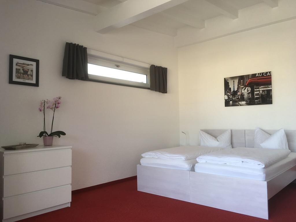 Weber Guest house 2*